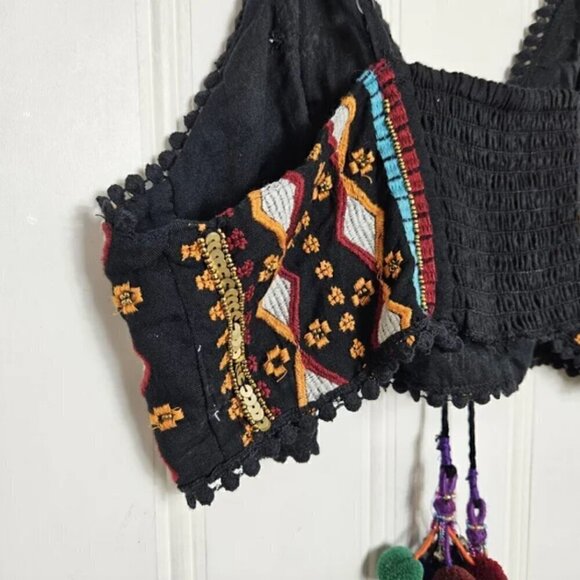 Earthbound Boho Tank Top XL NWT Tribal Beaded Sequin Pompom Tassel Cropped Black - Picture 8 of 10